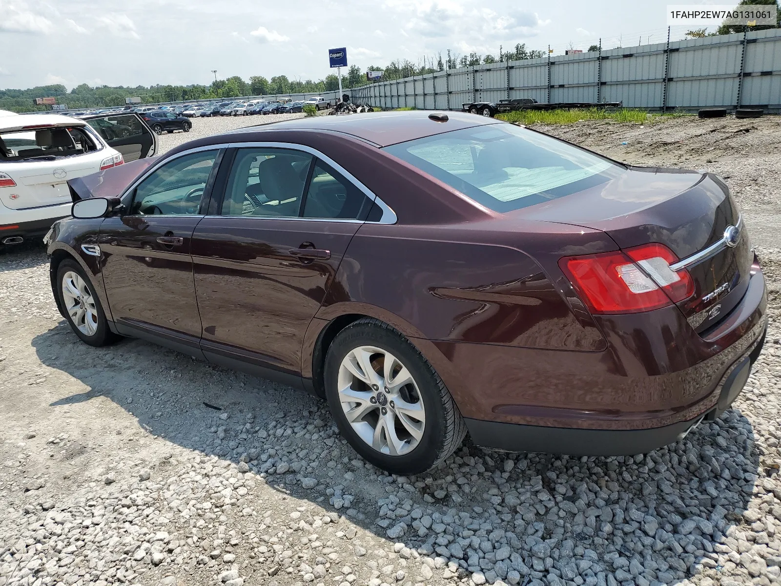 2010 Ford Taurus Sel VIN: 1FAHP2EW7AG131061 Lot: 62242174