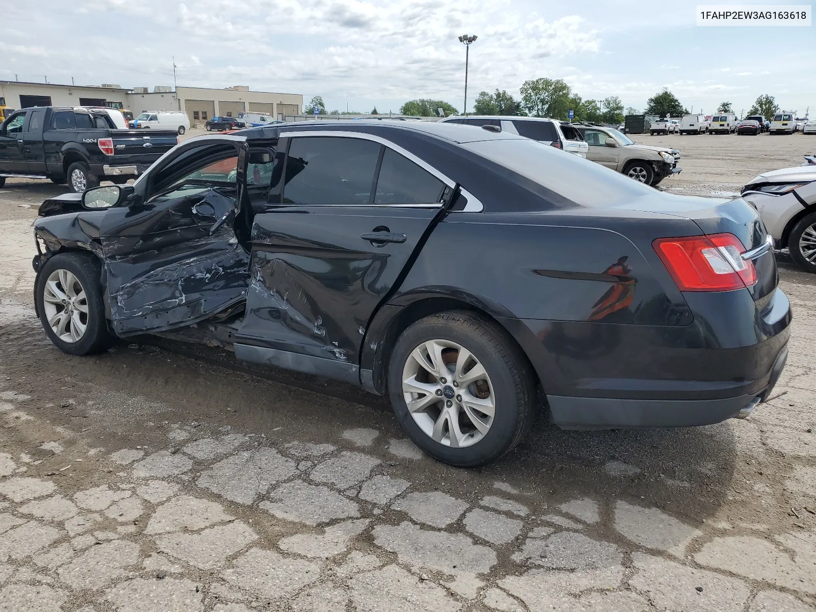 2010 Ford Taurus Sel VIN: 1FAHP2EW3AG163618 Lot: 63318264