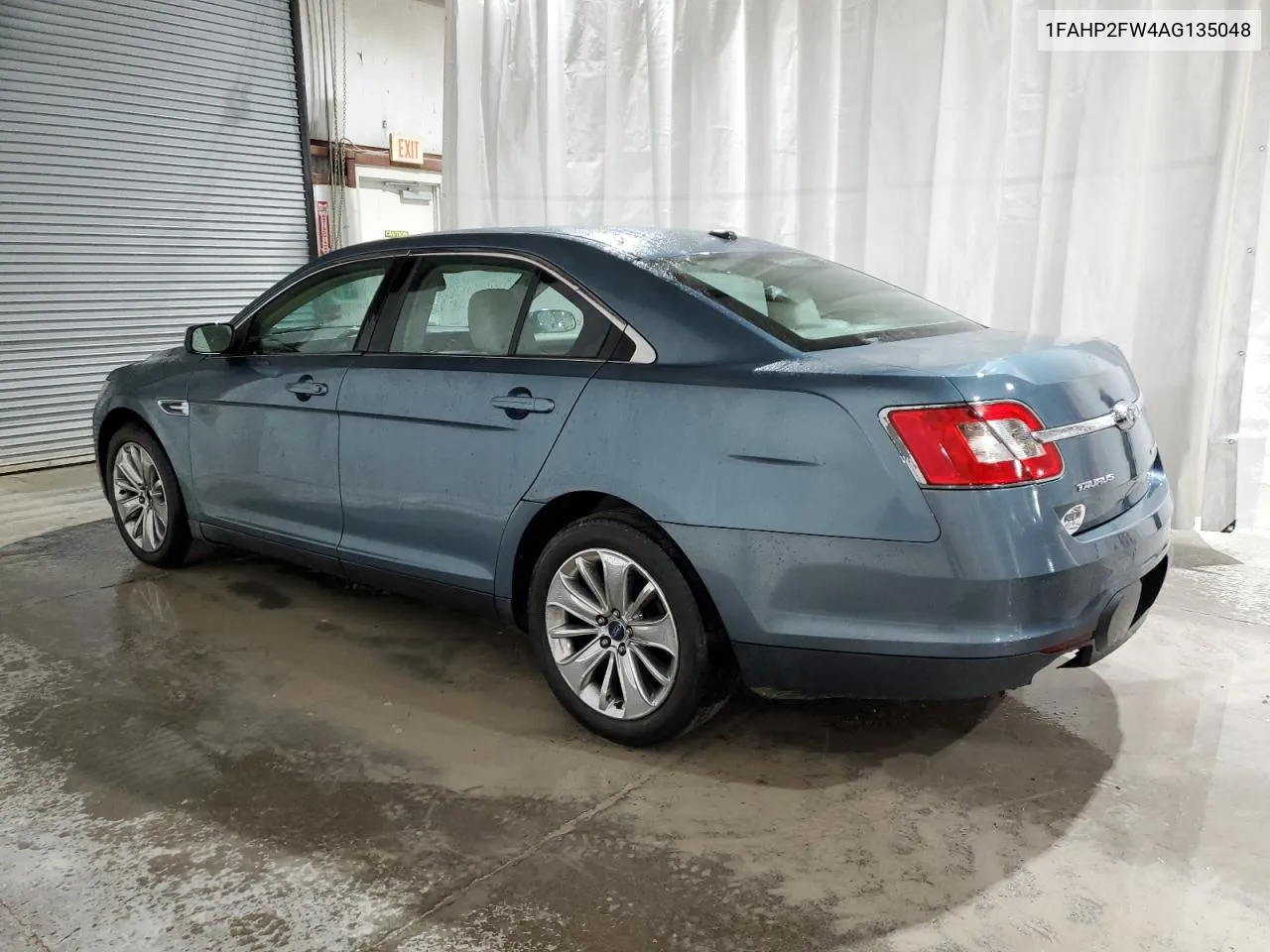 2010 Ford Taurus Limited VIN: 1FAHP2FW4AG135048 Lot: 72614004