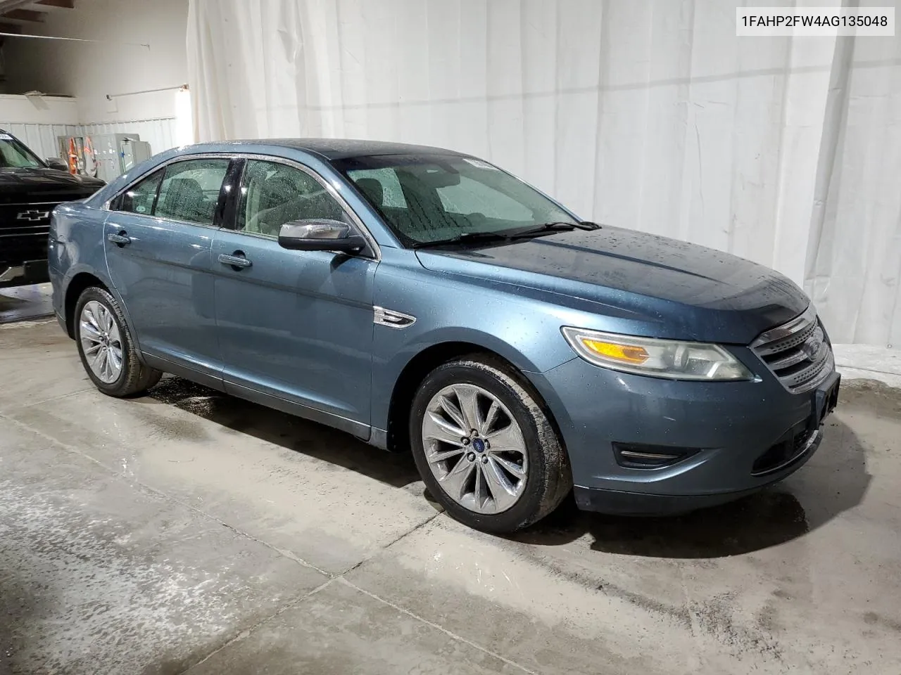 2010 Ford Taurus Limited VIN: 1FAHP2FW4AG135048 Lot: 72614004