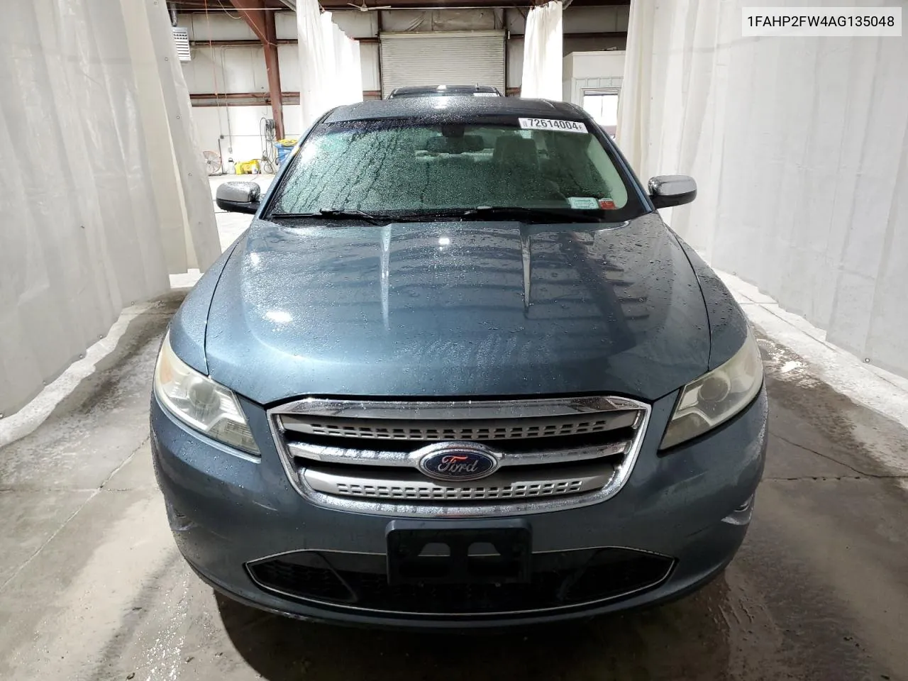 2010 Ford Taurus Limited VIN: 1FAHP2FW4AG135048 Lot: 72614004