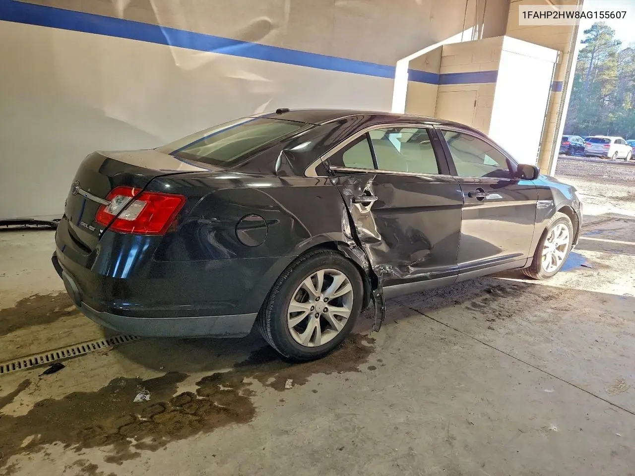 1FAHP2HW8AG155607 2010 Ford Taurus Sel