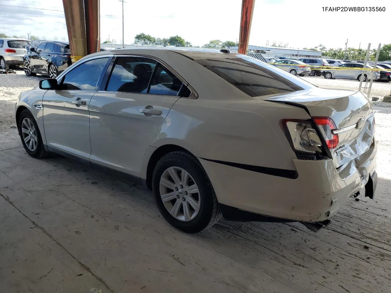 1FAHP2DW8BG135560 2011 Ford Taurus Se