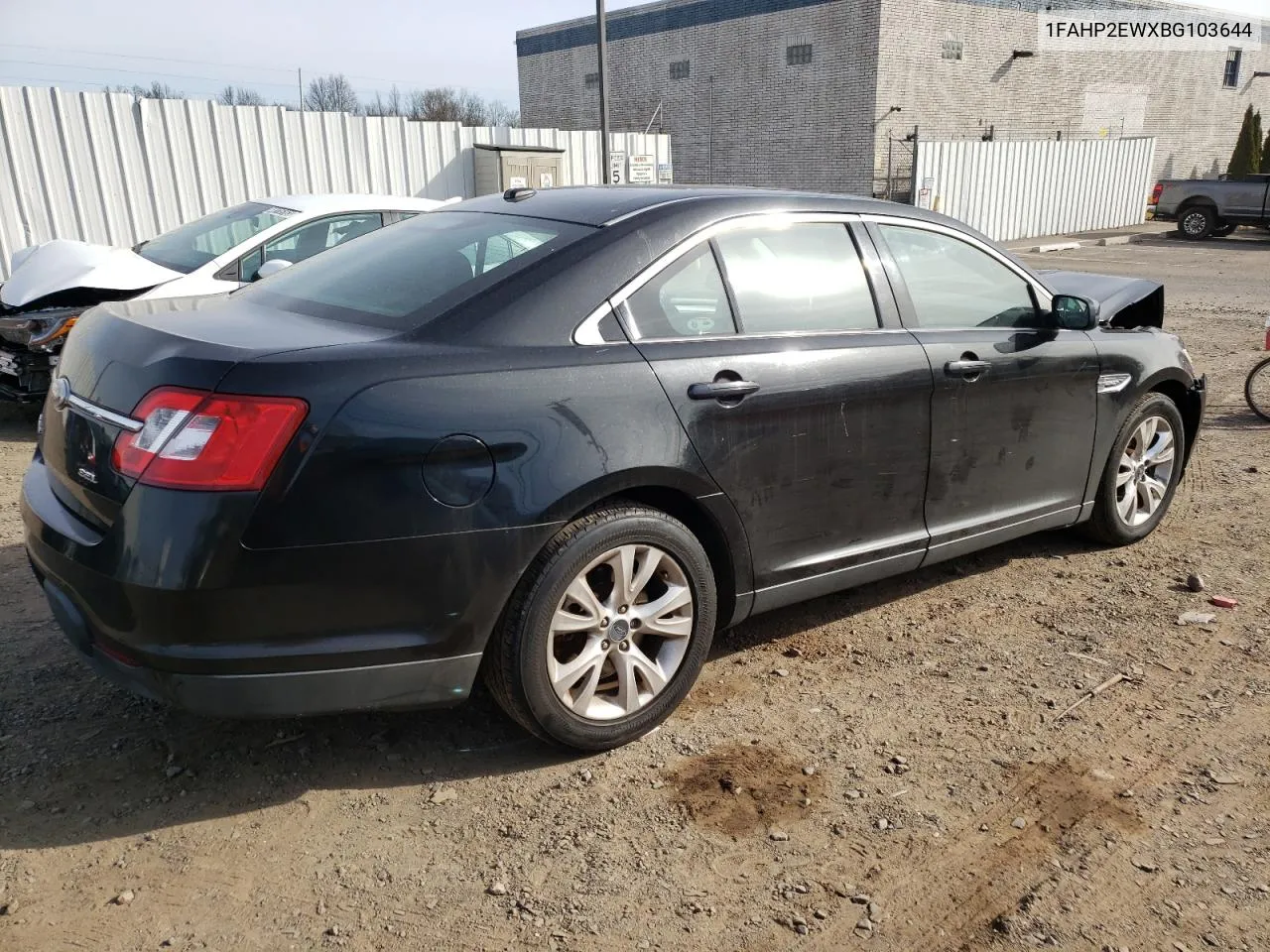 1FAHP2EWXBG103644 2011 Ford Taurus Sel