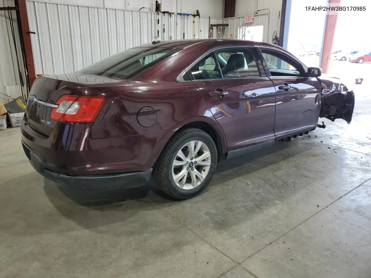 1FAHP2HW3BG170985 2011 Ford Taurus Sel