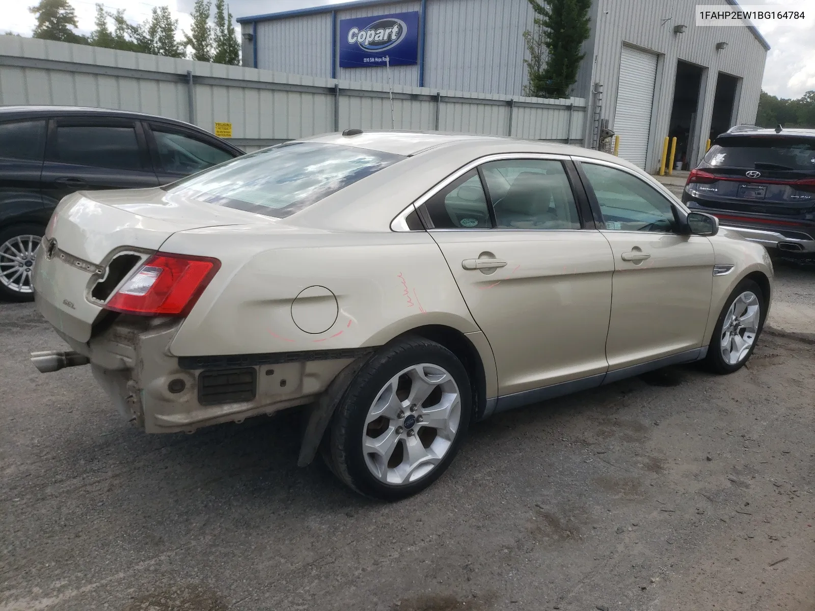 1FAHP2EW1BG164784 2011 Ford Taurus Sel