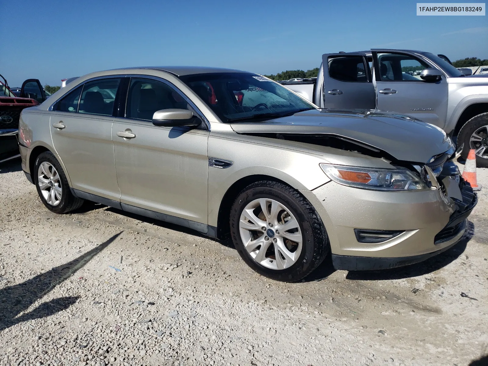 1FAHP2EW8BG183249 2011 Ford Taurus Sel