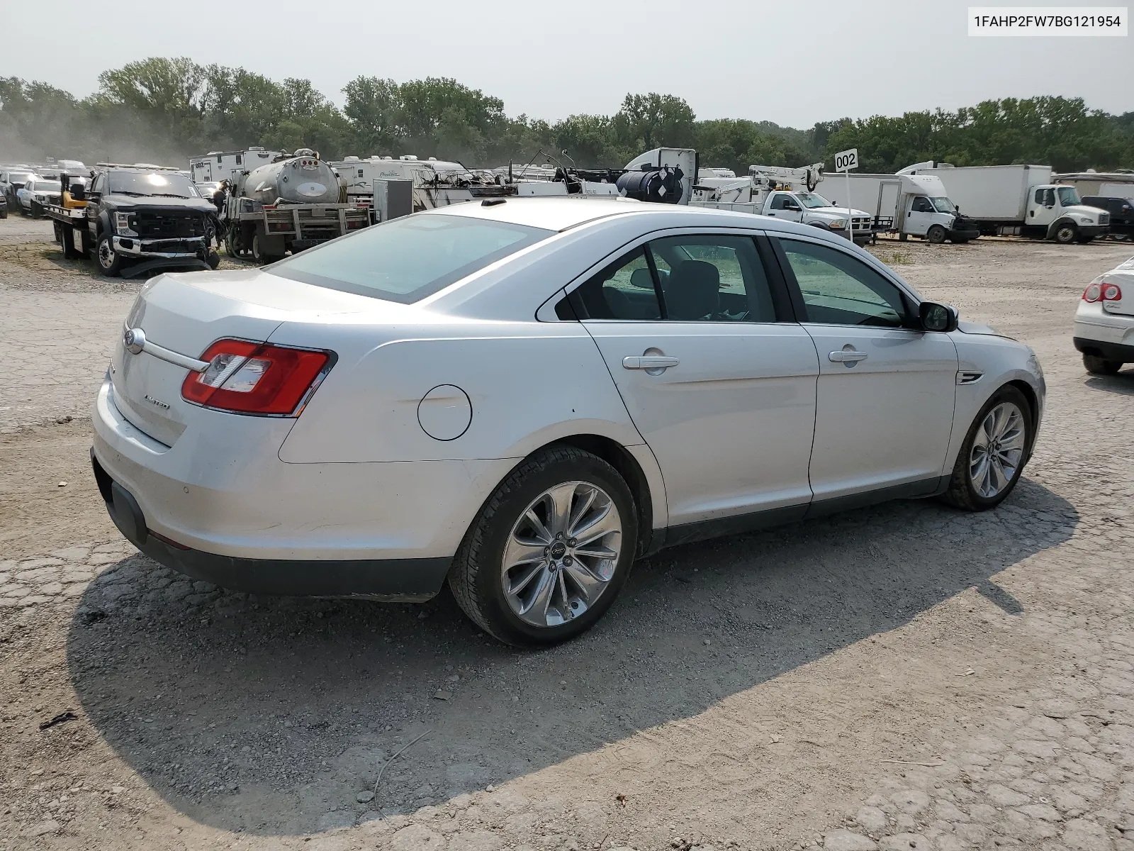 2011 Ford Taurus Limited VIN: 1FAHP2FW7BG121954 Lot: 64867024