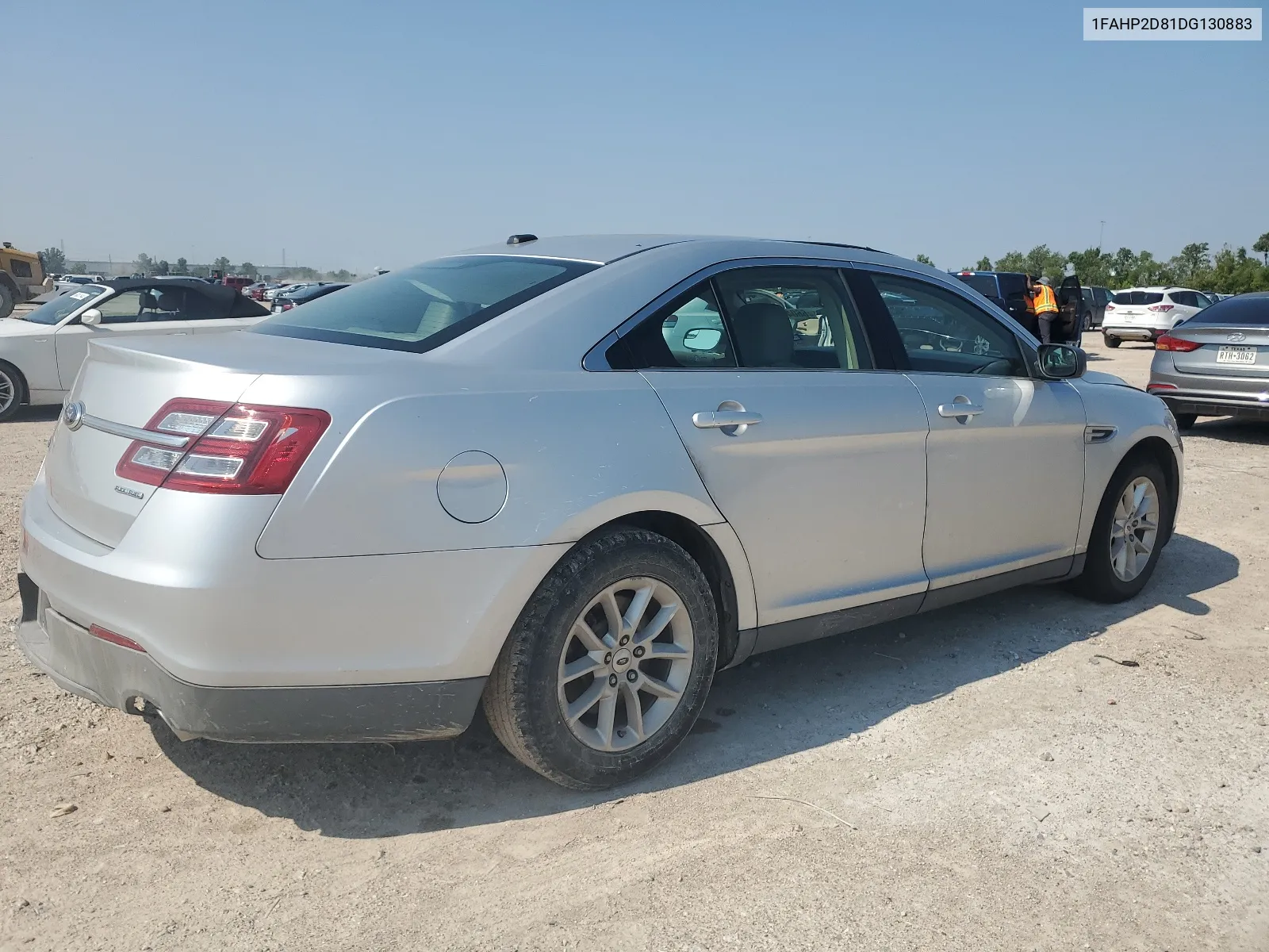 1FAHP2D81DG130883 2013 Ford Taurus Se