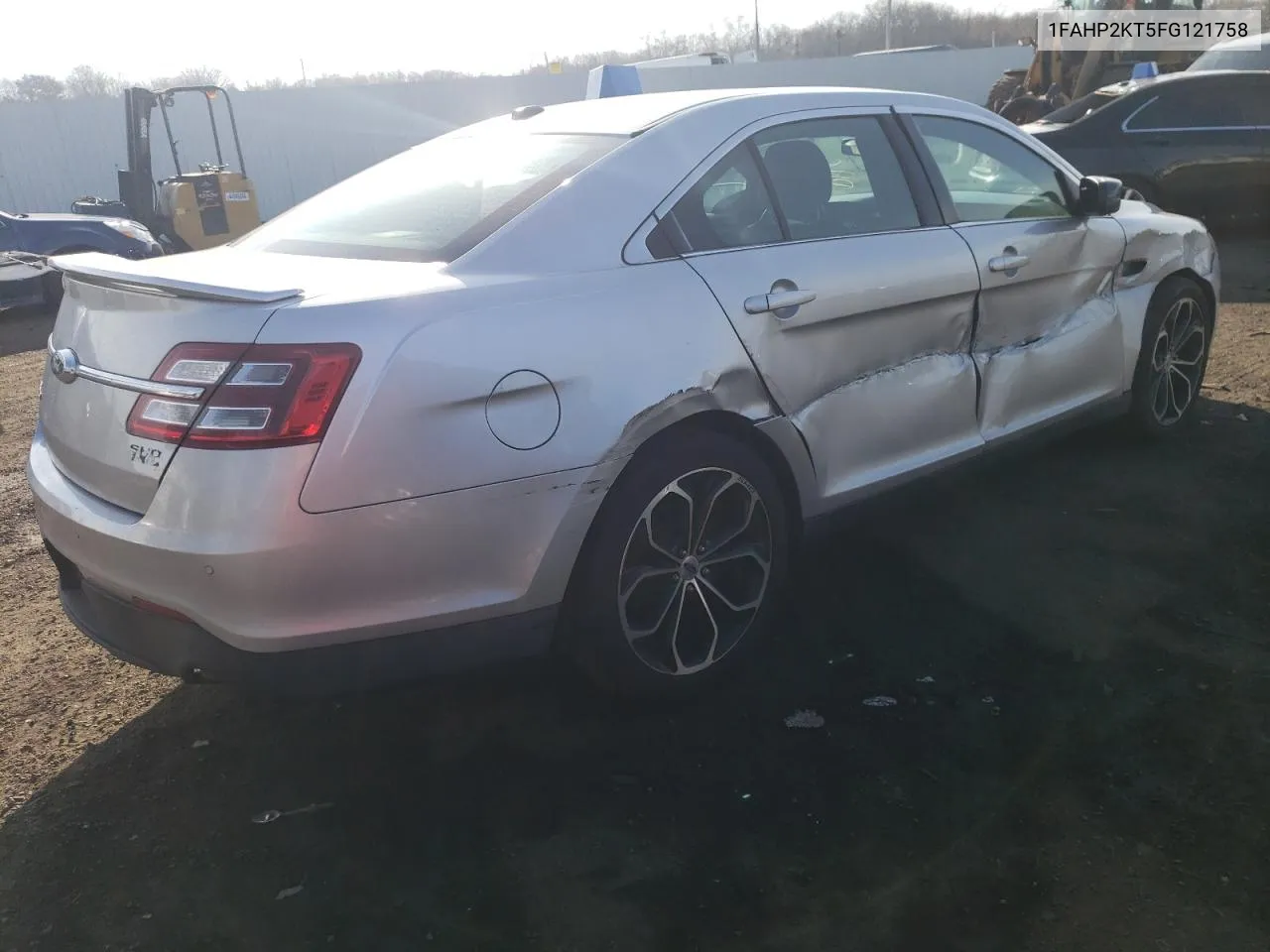 1FAHP2KT5FG121758 2015 Ford Taurus Sho