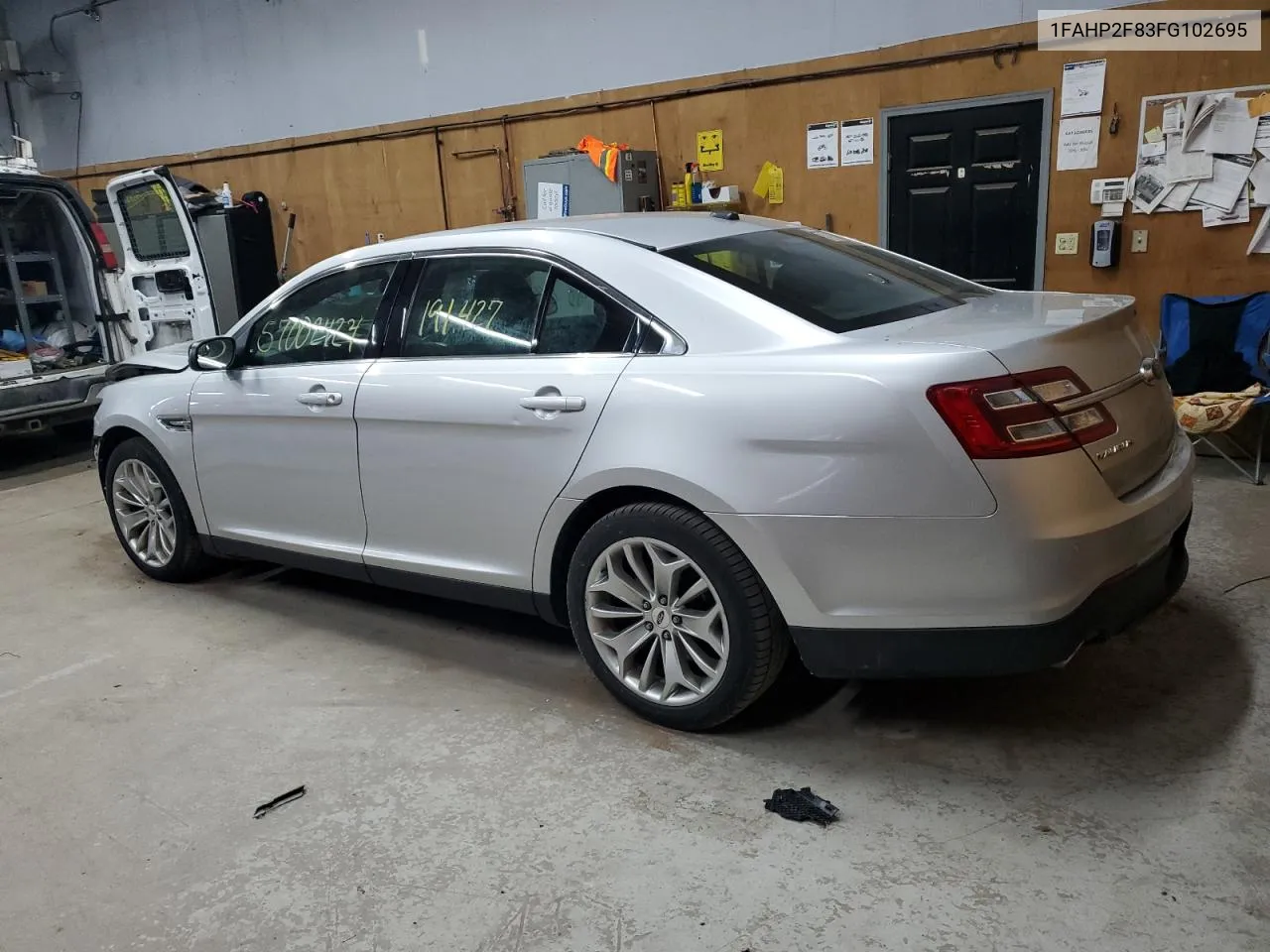 1FAHP2F83FG102695 2015 Ford Taurus Limited