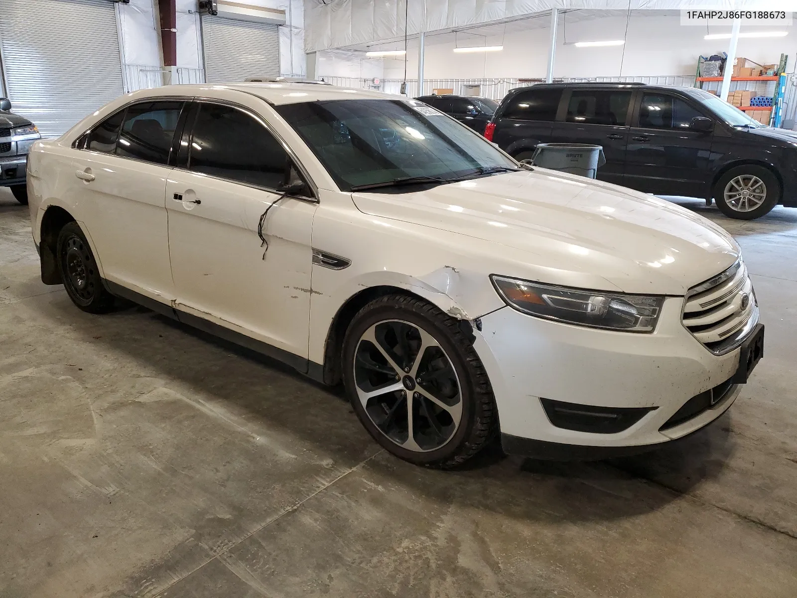 1FAHP2J86FG188673 2015 Ford Taurus Limited