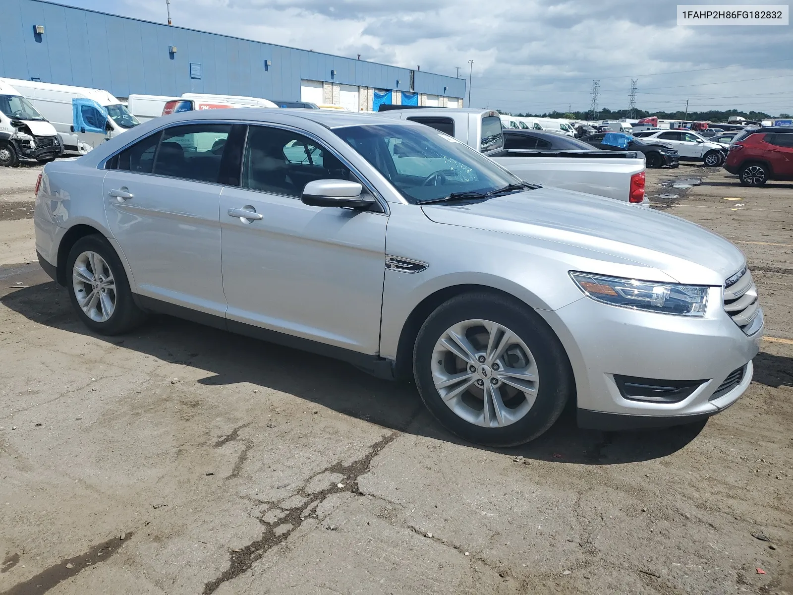 2015 Ford Taurus Sel VIN: 1FAHP2H86FG182832 Lot: 65222714