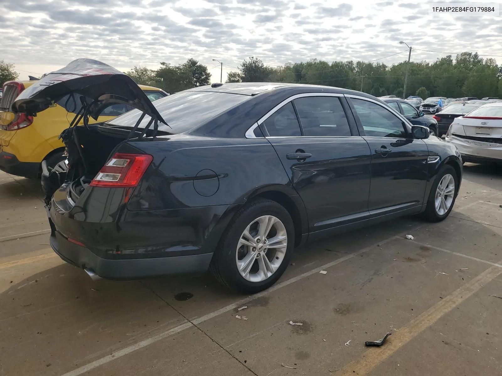 2015 Ford Taurus Sel VIN: 1FAHP2E84FG179884 Lot: 68101544