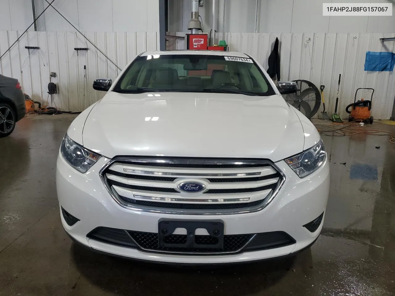 2015 Ford Taurus Limited VIN: 1FAHP2J88FG157067 Lot: 69607634