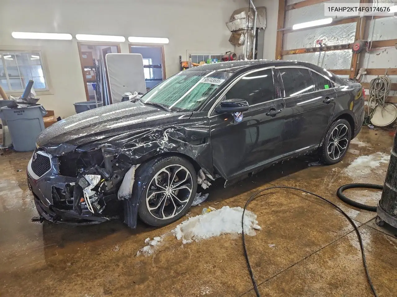 1FAHP2KT4FG174676 2015 Ford Taurus Sho