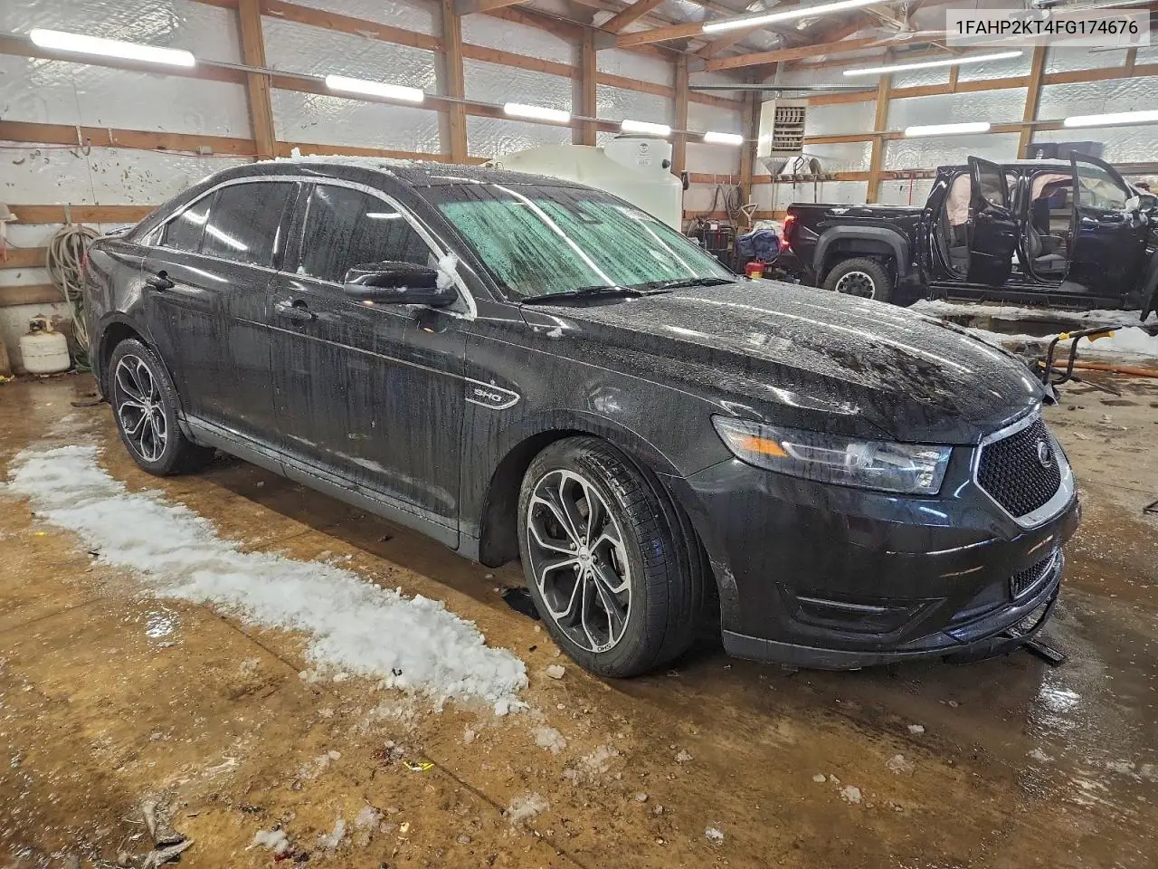 1FAHP2KT4FG174676 2015 Ford Taurus Sho