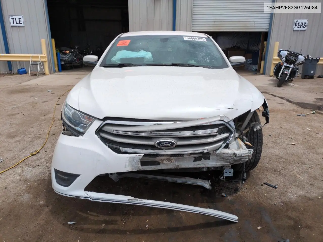 1FAHP2E82GG126084 2016 Ford Taurus Sel