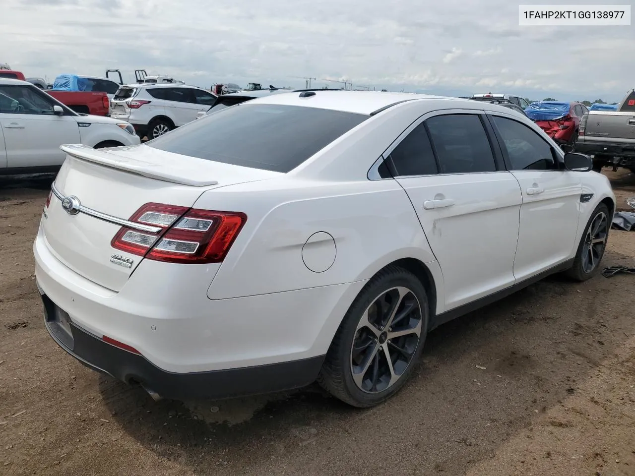 1FAHP2KT1GG138977 2016 Ford Taurus Sho