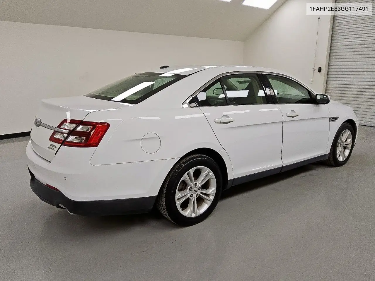 1FAHP2E83GG117491 2016 Ford Taurus Sel
