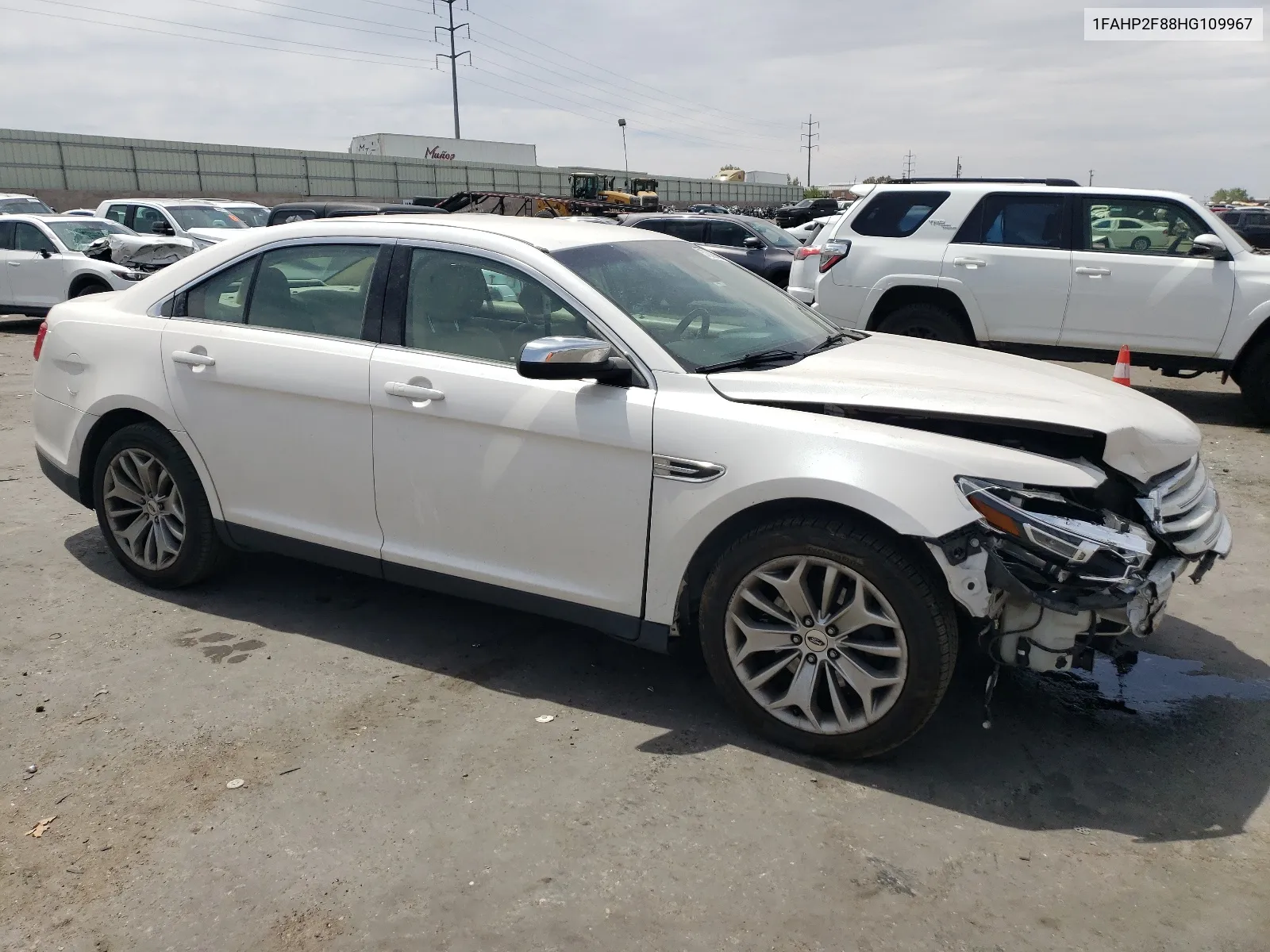 1FAHP2F88HG109967 2017 Ford Taurus Limited