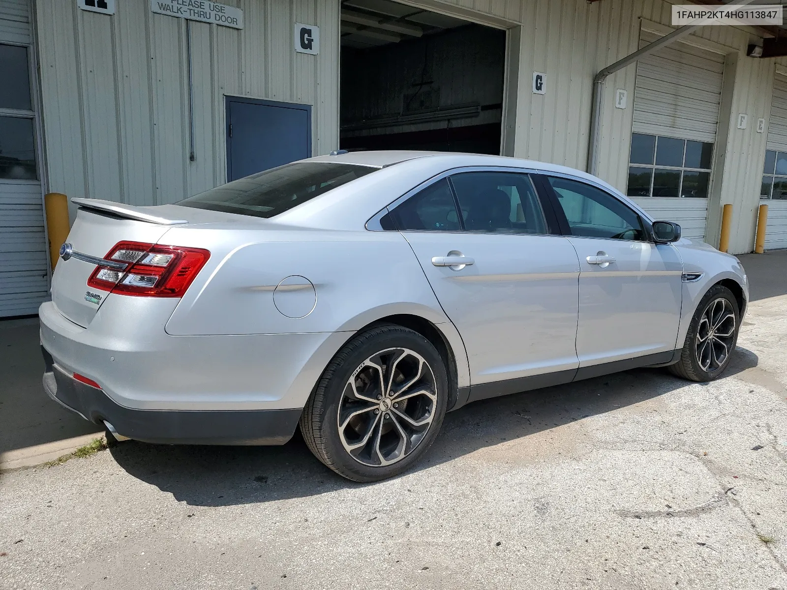 2017 Ford Taurus Sho VIN: 1FAHP2KT4HG113847 Lot: 68647054