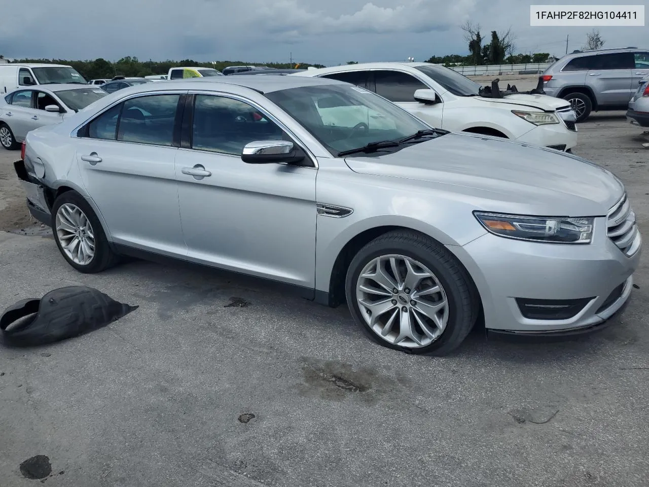 1FAHP2F82HG104411 2017 Ford Taurus Limited