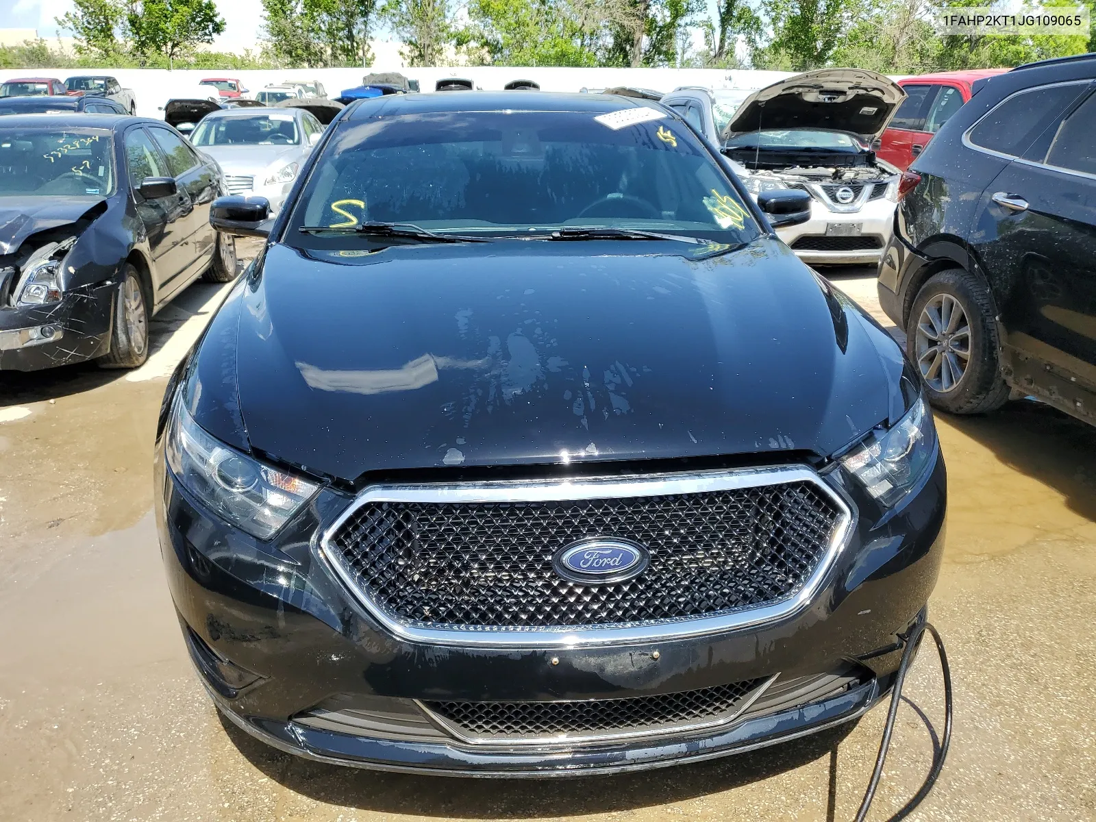 1FAHP2KT1JG109065 2018 Ford Taurus Sho