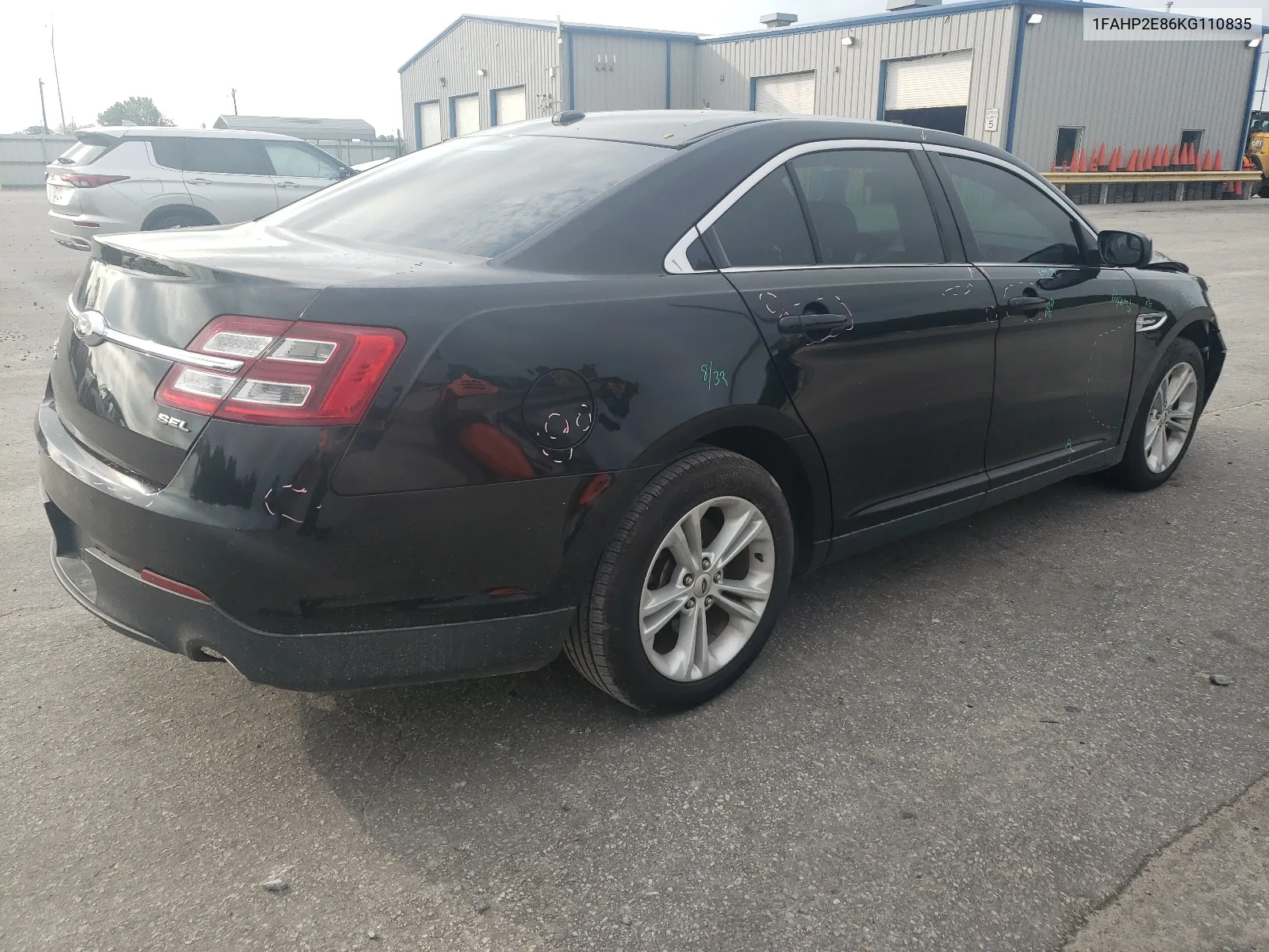 1FAHP2E86KG110835 2019 Ford Taurus Sel