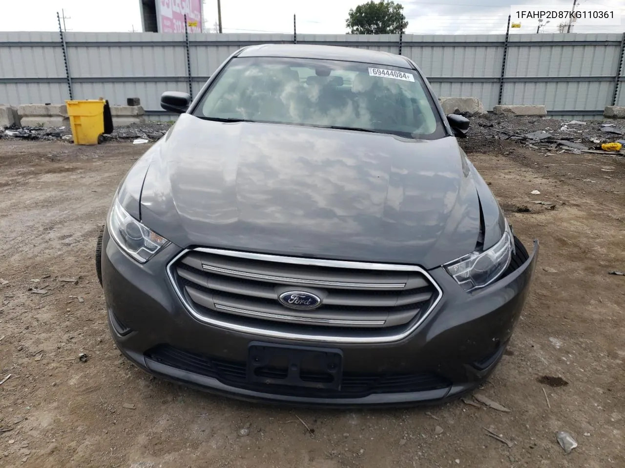 1FAHP2D87KG110361 2019 Ford Taurus Se