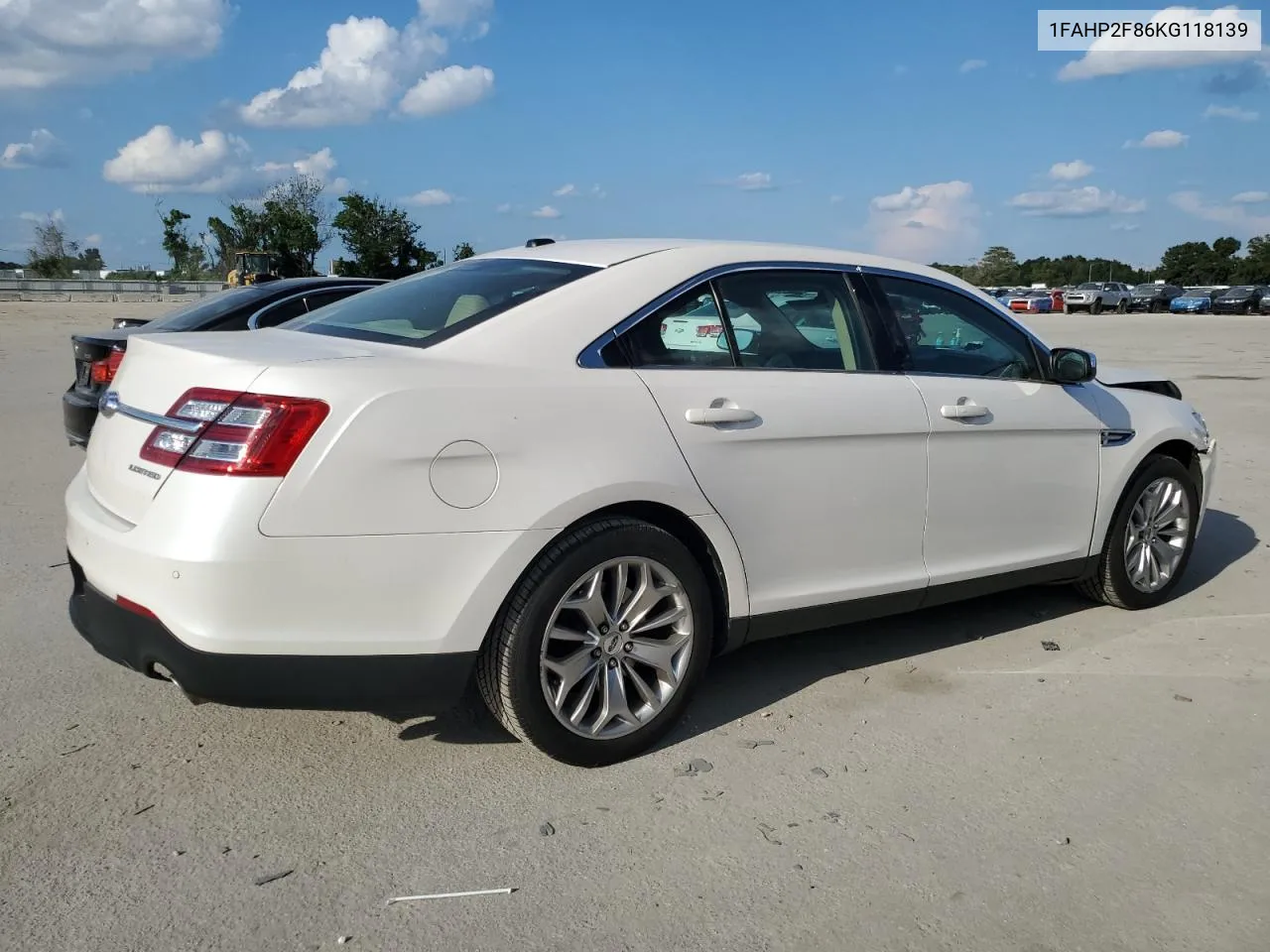 1FAHP2F86KG118139 2019 Ford Taurus Limited