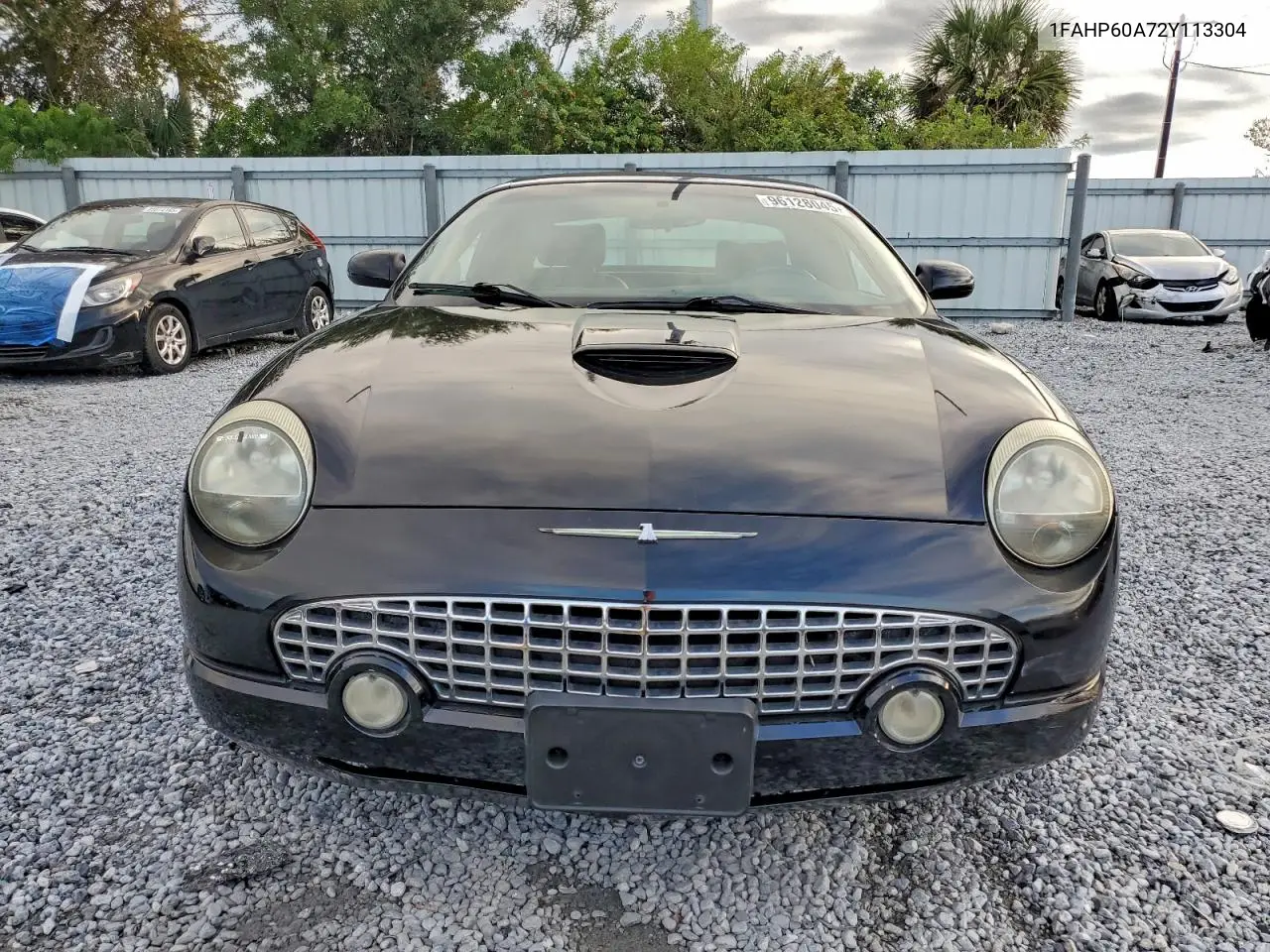 1FAHP60A72Y113304 2002 Ford Thunderbird