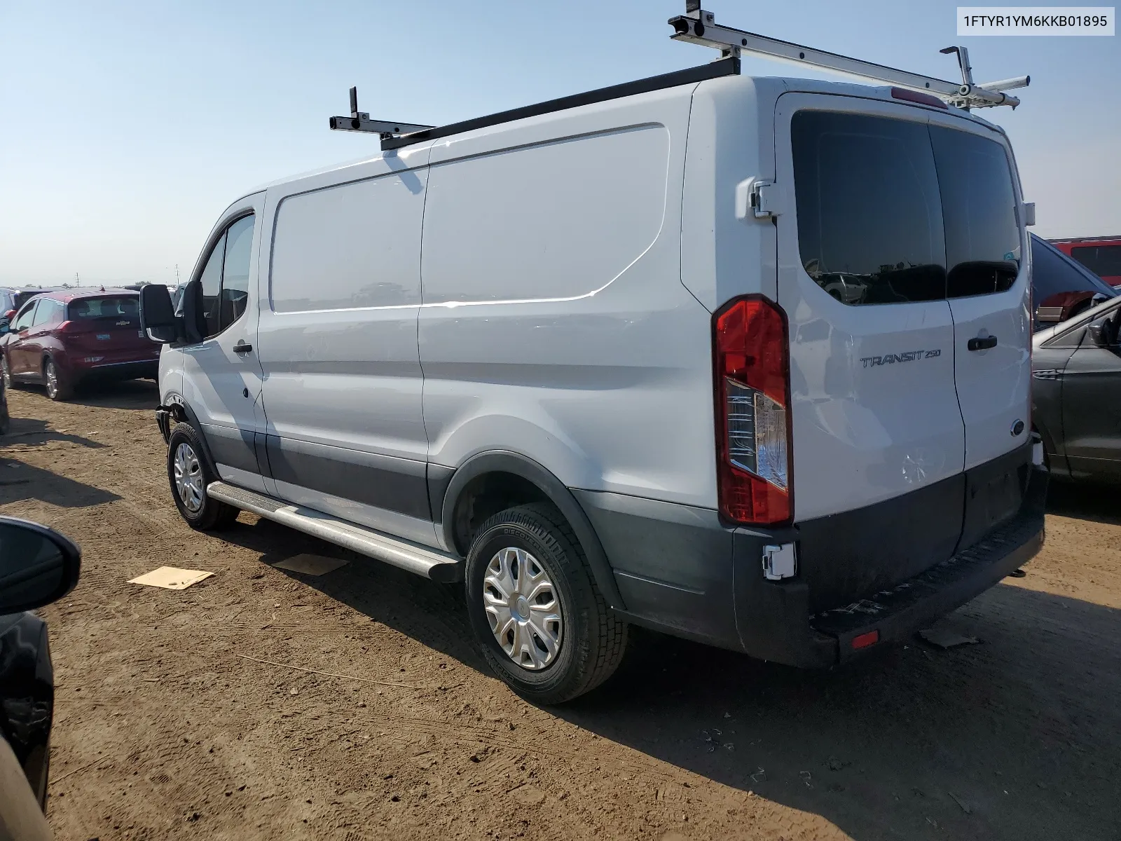 1FTYR1YM6KKB01895 2019 Ford Transit T-250