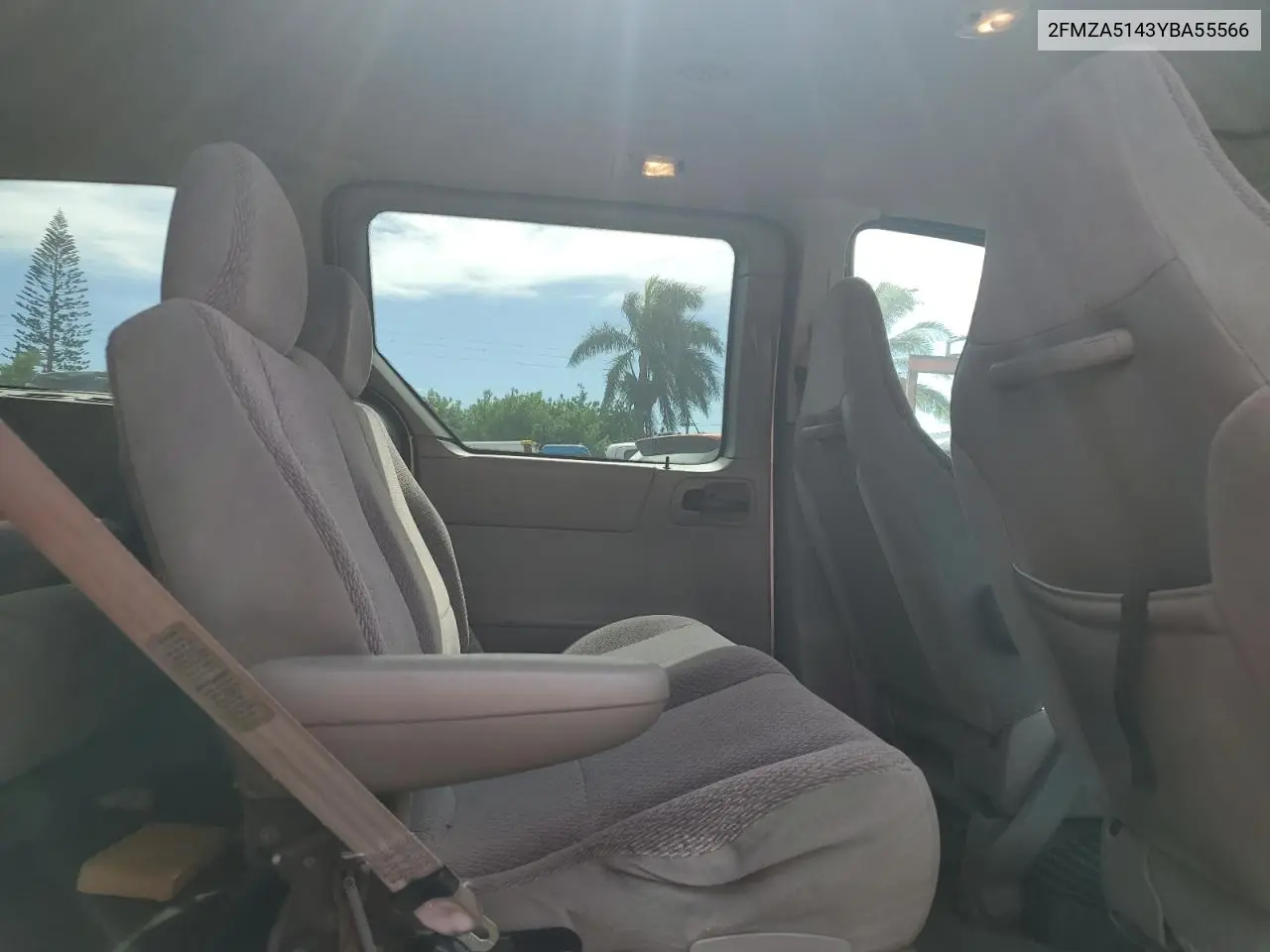 2FMZA5143YBA55566 2000 Ford Windstar Lx