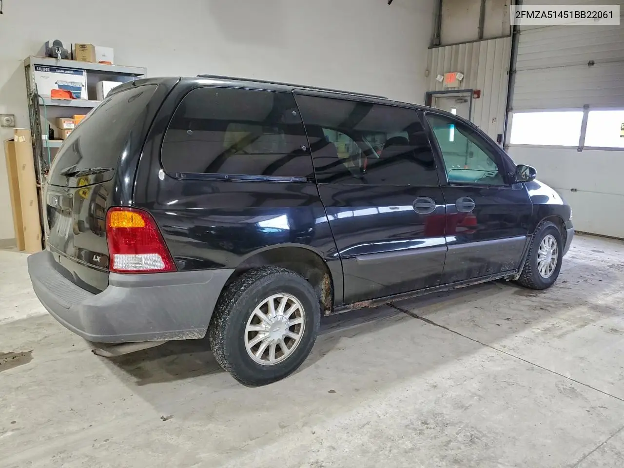 2FMZA51451BB22061 2001 Ford Windstar Lx