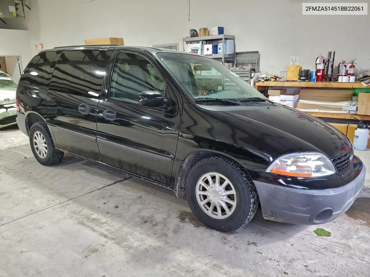 2FMZA51451BB22061 2001 Ford Windstar Lx