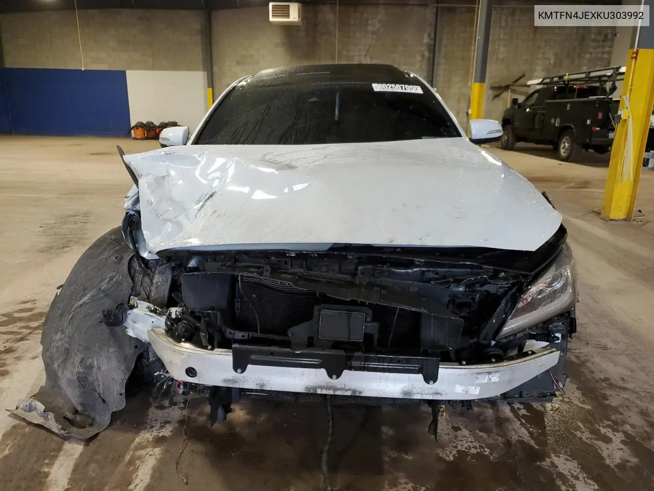 KMTFN4JEXKU303992 2019 Genesis G80 Base