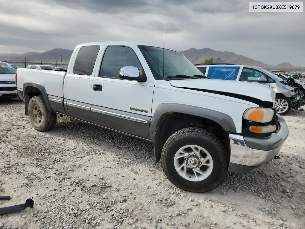 1GTGK29U3XE519079 1999 GMC New Sierra K2500