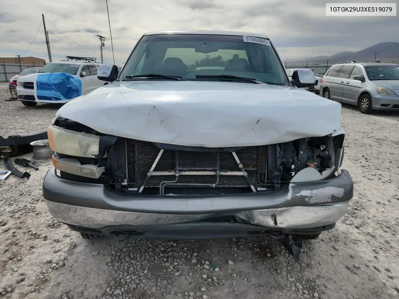 1GTGK29U3XE519079 1999 GMC New Sierra K2500