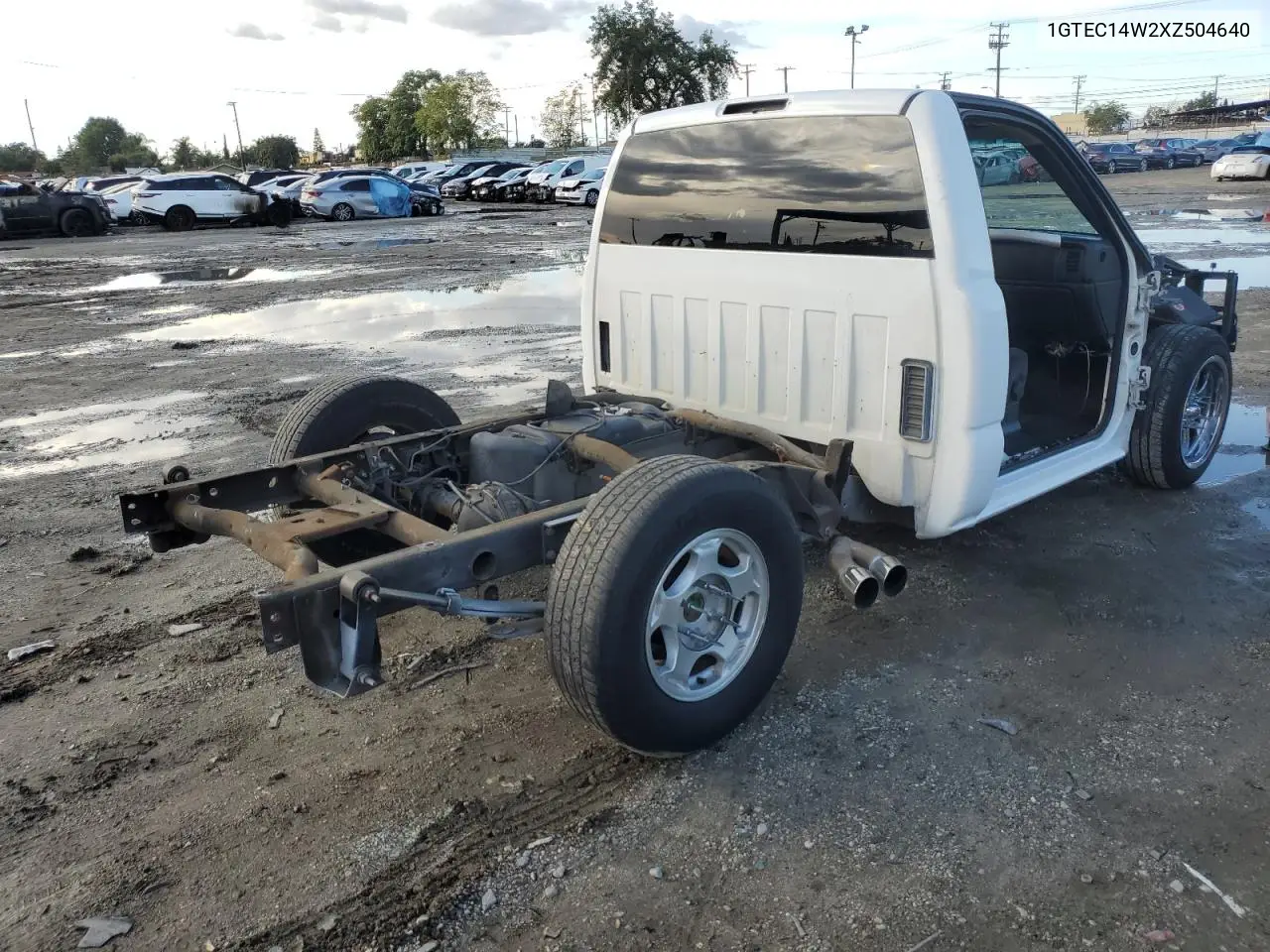 1GTEC14W2XZ504640 1999 GMC New Sierra C1500