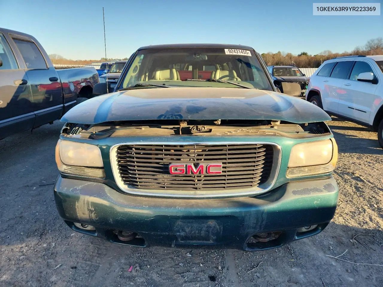 1GKEK63R9YR223369 2000 GMC Denali