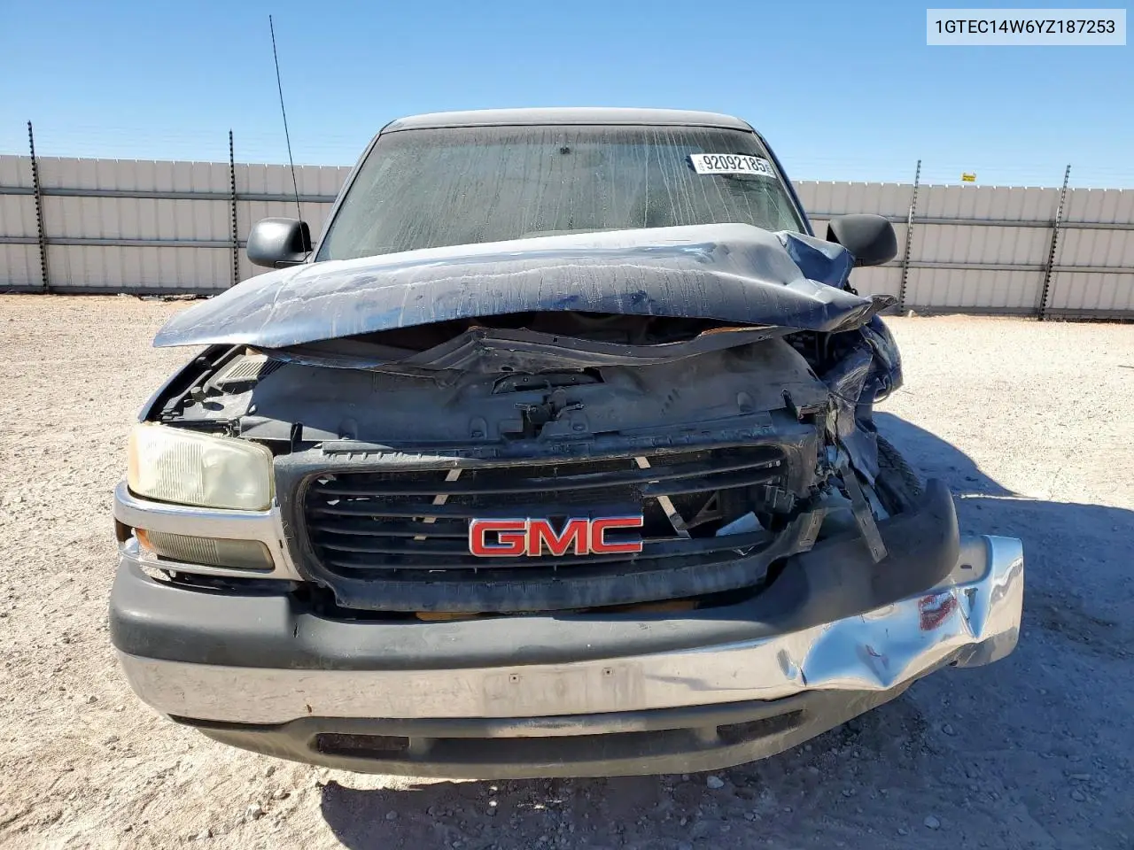 1GTEC14W6YZ187253 2000 GMC New Sierra C1500
