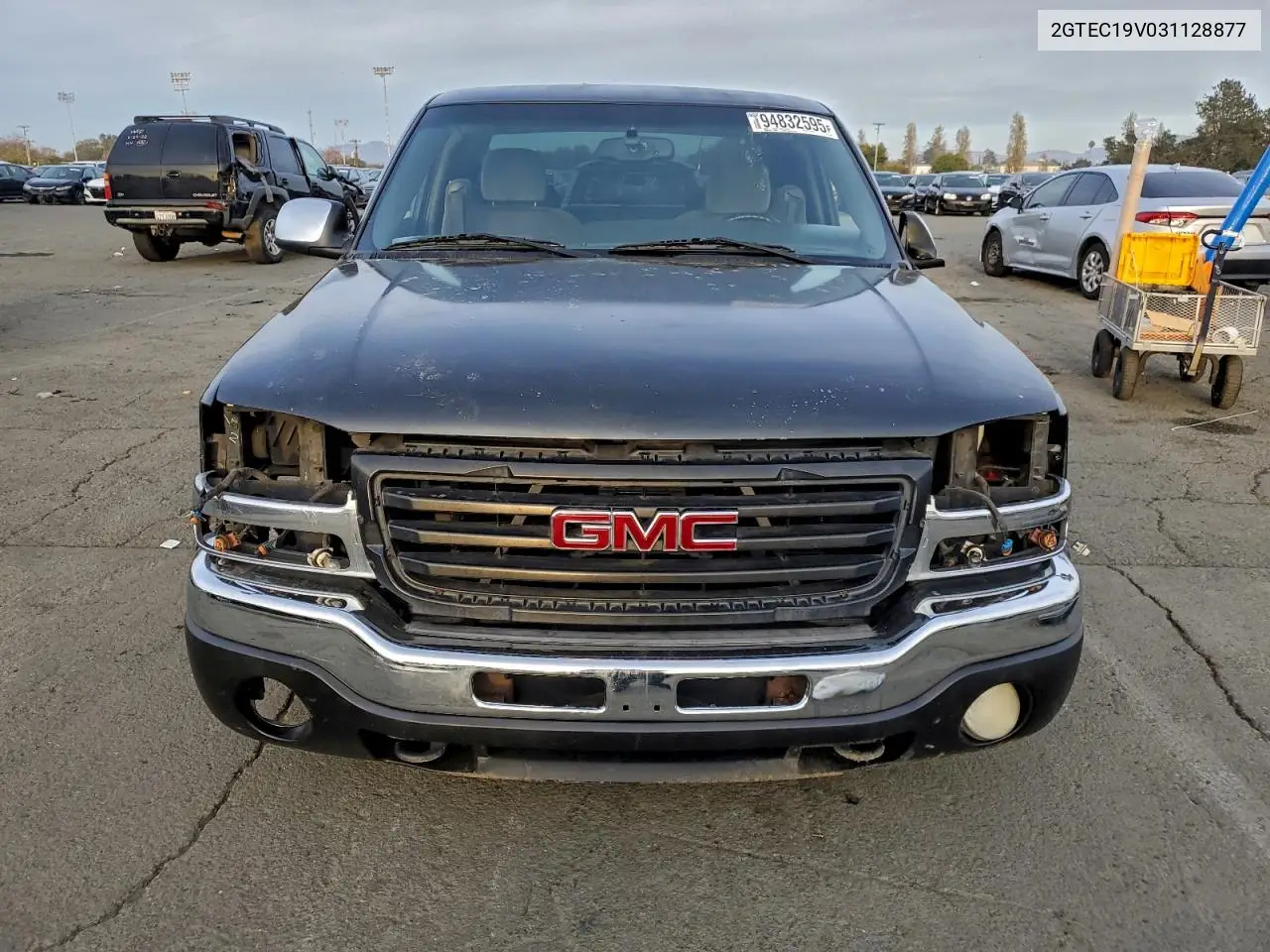 2GTEC19V031128877 2003 GMC New Sierra C1500