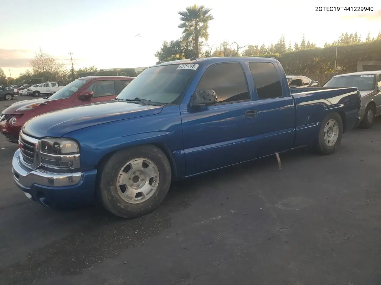 2GTEC19T441229940 2004 GMC New Sierra C1500