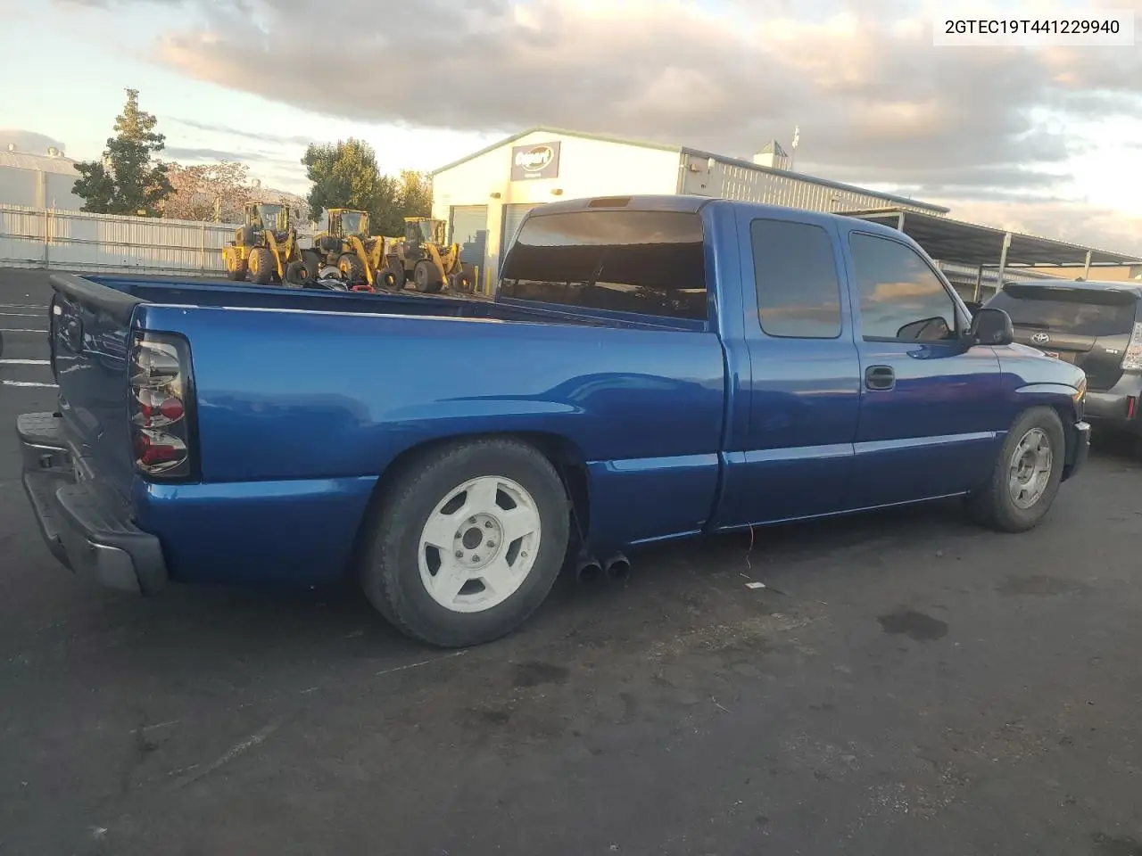2GTEC19T441229940 2004 GMC New Sierra C1500