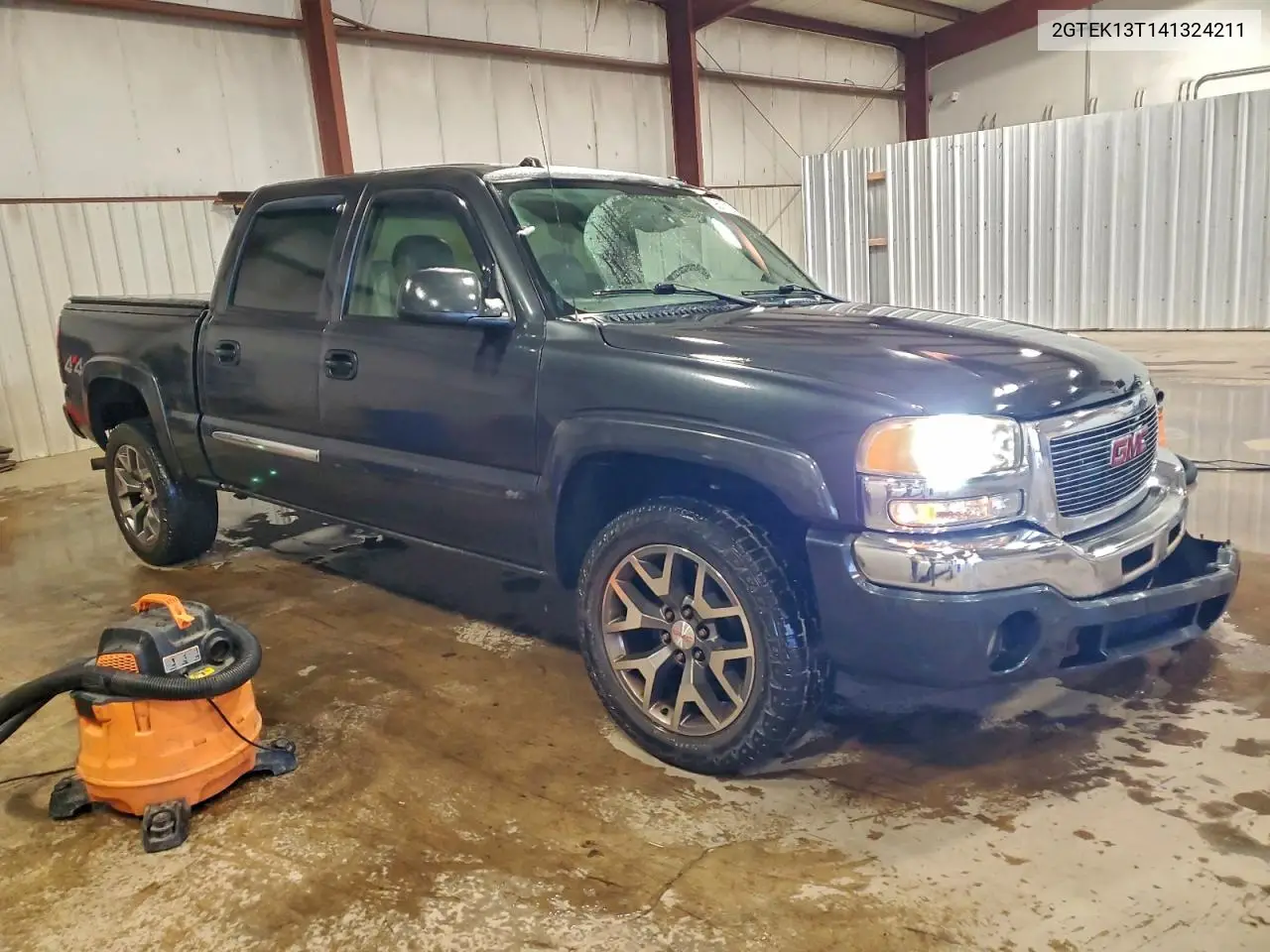 2GTEK13T141324211 2004 GMC New Sierra K1500