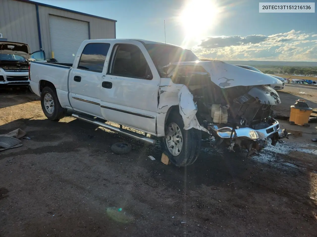 2GTEC13T151216136 2005 GMC New Sierra C1500