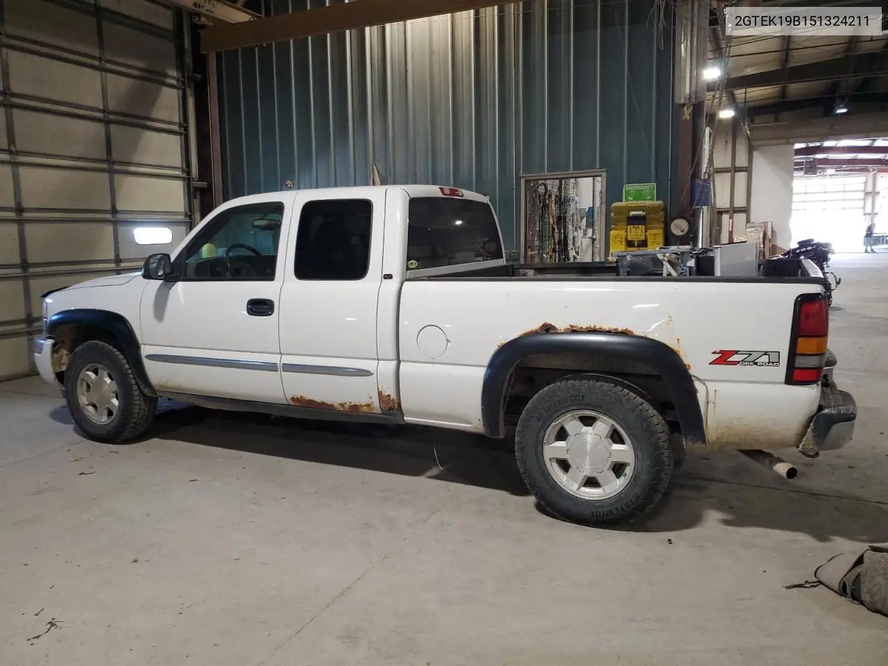 2GTEK19B151324211 2005 GMC New Sierra K1500
