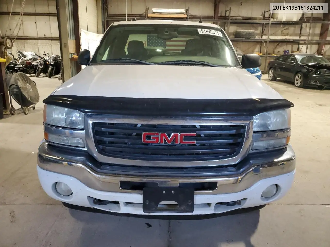 2GTEK19B151324211 2005 GMC New Sierra K1500
