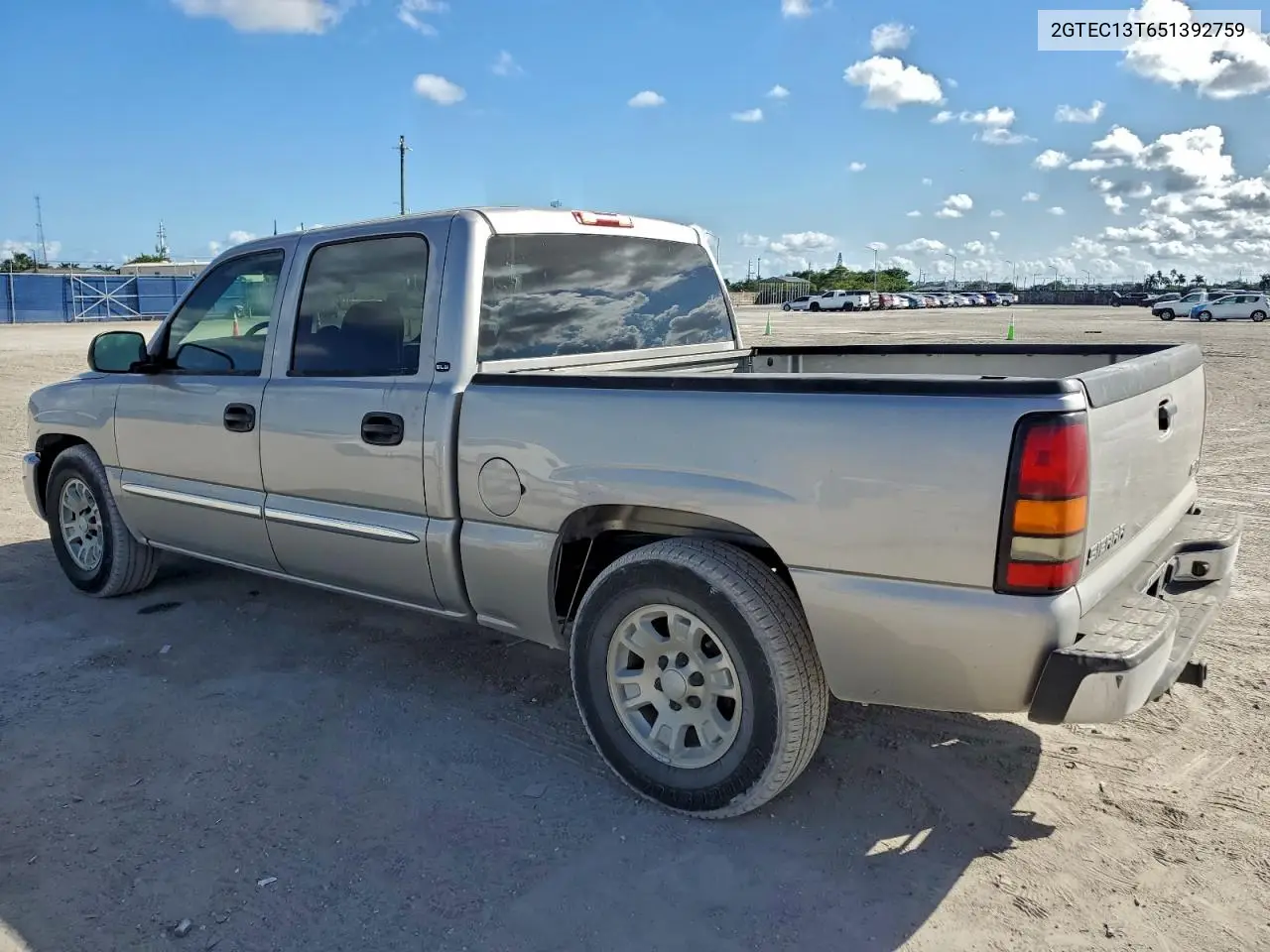 2GTEC13T651392759 2005 GMC New Sierra C1500